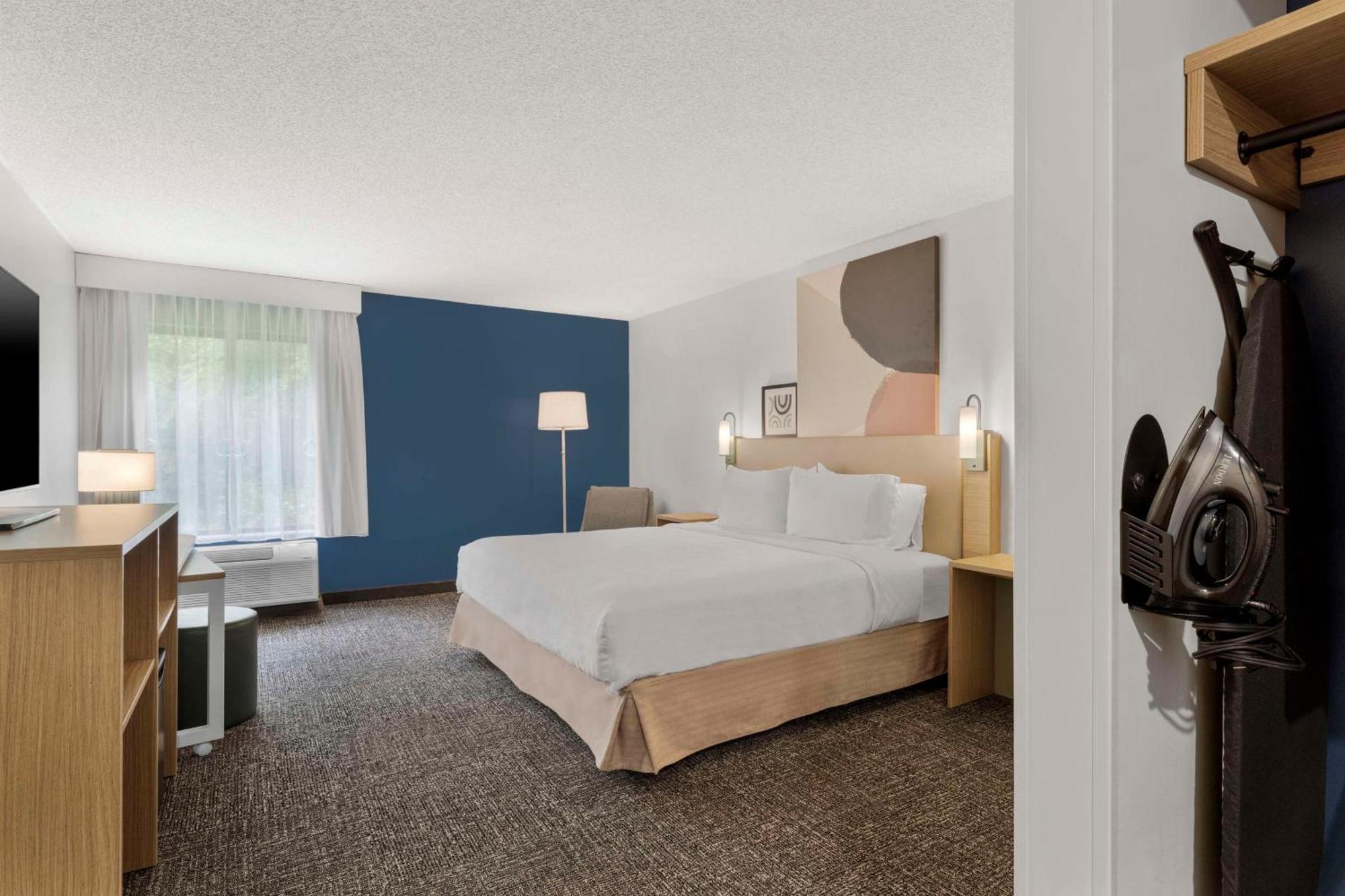 Spark By Hilton Newcomerstown Екстер'єр фото