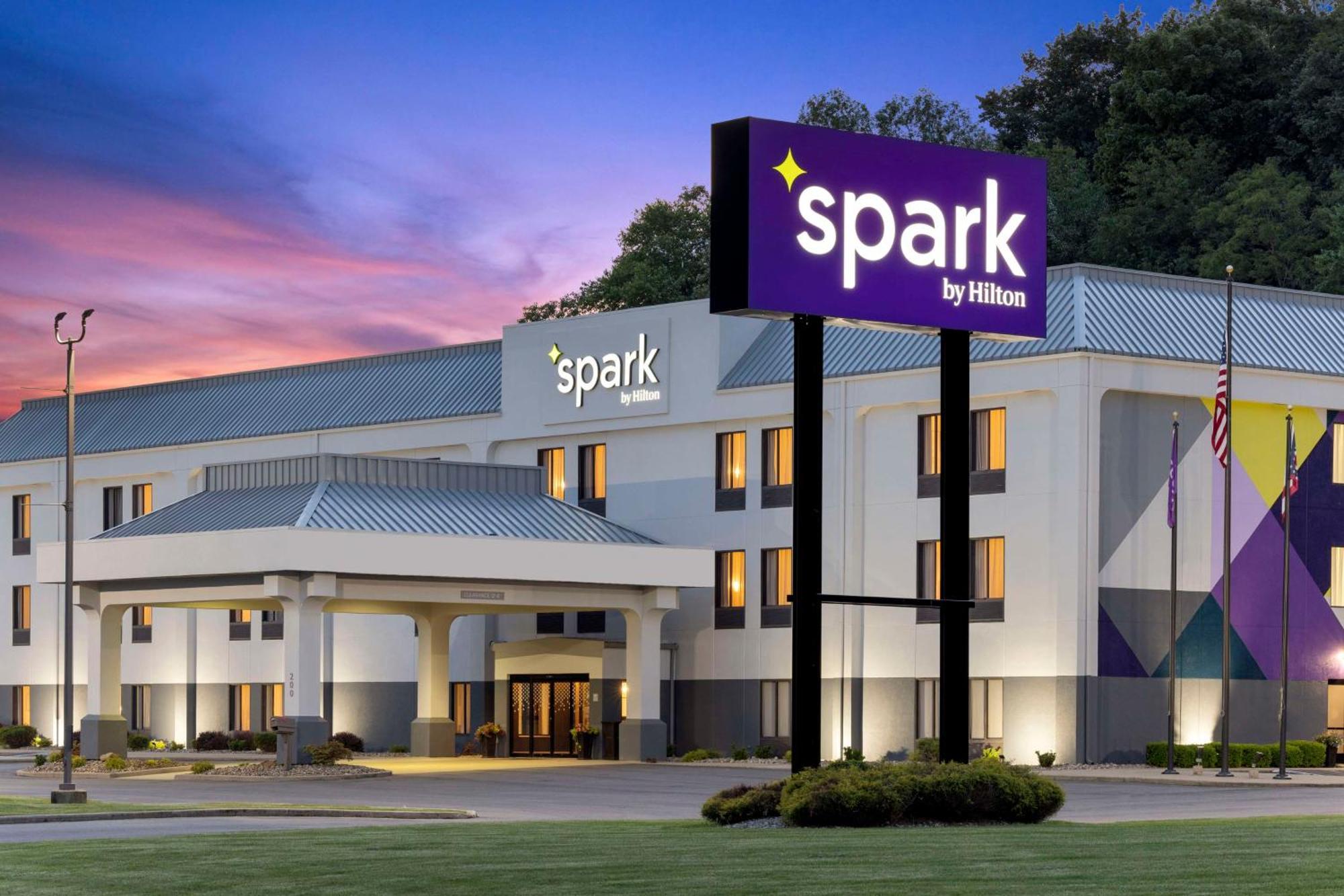Spark By Hilton Newcomerstown Екстер'єр фото