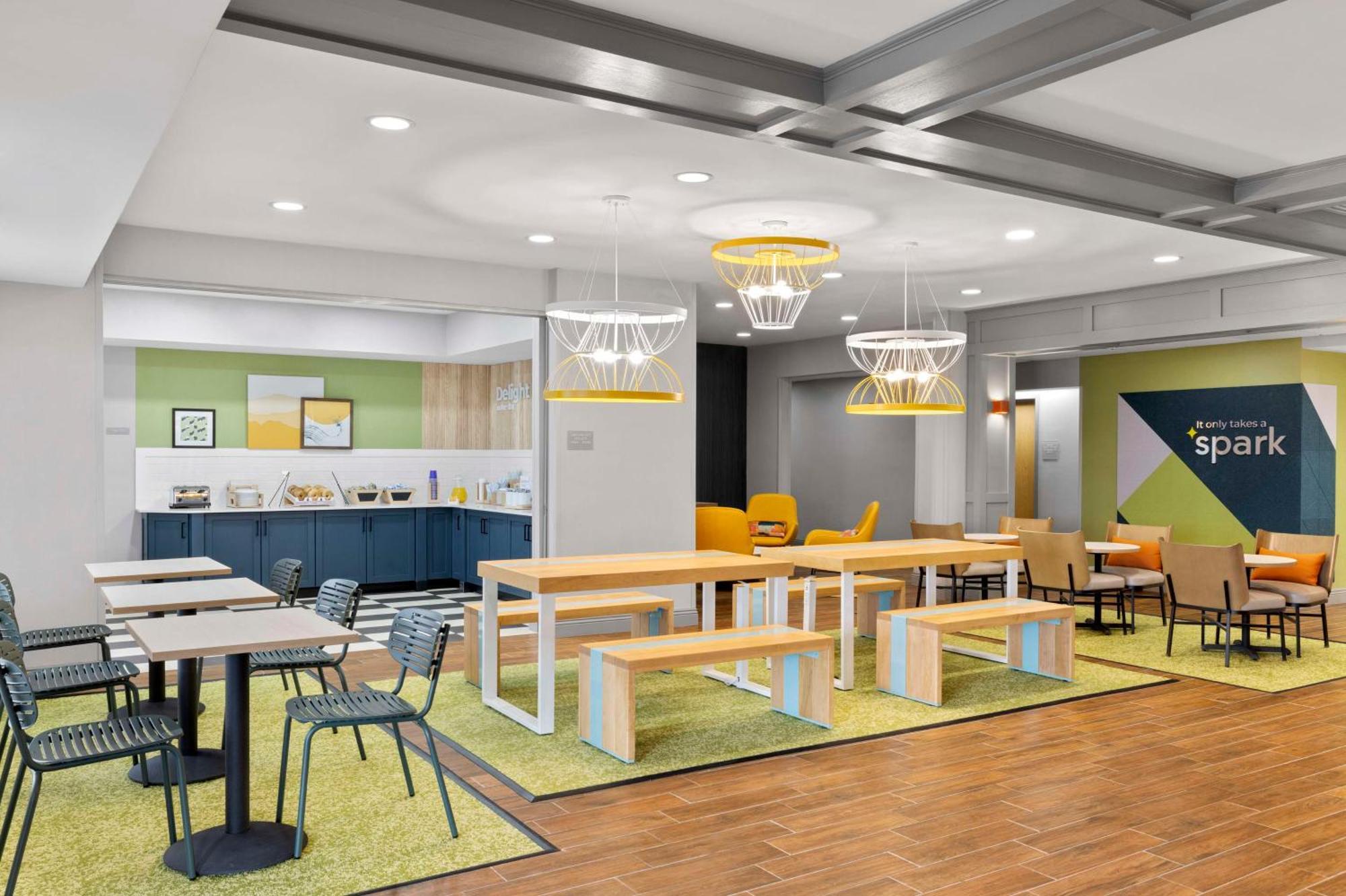 Spark By Hilton Newcomerstown Екстер'єр фото